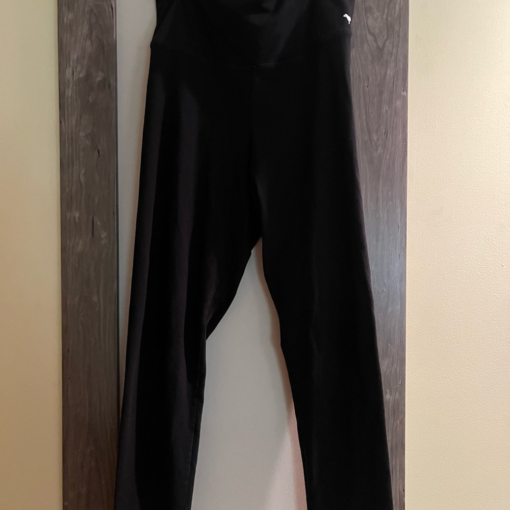 Victoria’s Secret leggings